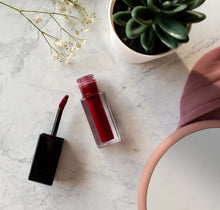 Load image into Gallery viewer, Matte Lip Stain - Taupe
